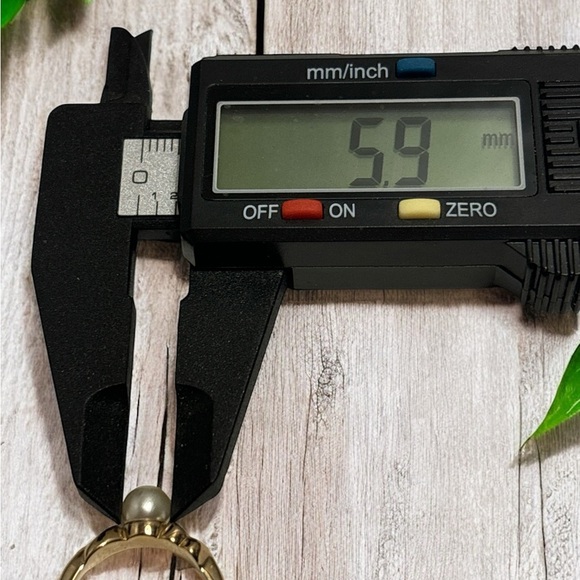 Vintage Sarah Coventry Faux Pearl & Crystal Ring Sz 7 - Picture 8 of 8